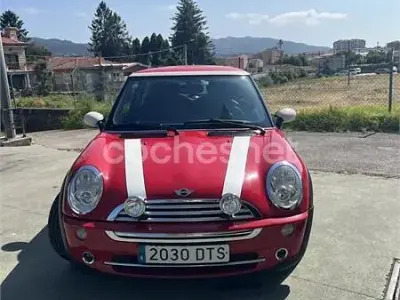 Usado Mini ONE 90 CV (66 kW) 2005 Rojo Utilitario