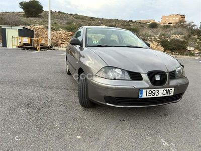 Gris / plata Usado 2003 Seat Ibiza Sport Berlina | 1650 € (Precio justo)