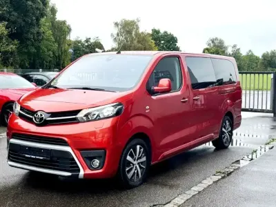 Occasion Toyota Proace Verso 149 PK (109 kW) 2019 Rood Stationwagen
