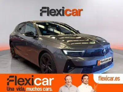 Usado Opel Astra Edition 110 CV (80 kW) 2023 Gris Utilitario