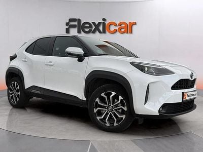 Begagnad Toyota Yaris Hybrid Active 116 HK (85 kW) 2023 Vit