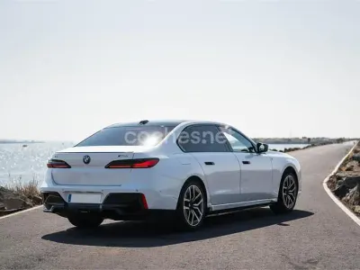 Käytetty BMW i7 Comfort Edition 334 kW (455 HP) 2023 Eléctrico Sedan