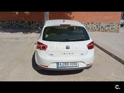 Blanco Usado 2011 Seat Ibiza Reference Berlina | 4500 € (Precio justo)