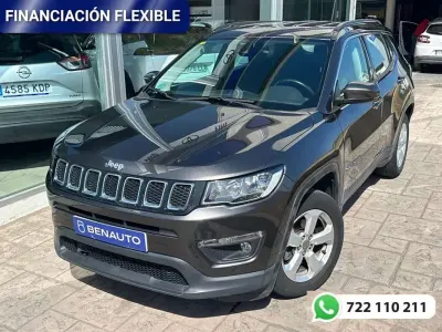 Usado Jeep Compass Limited 120 CV (88 kW) 2018 Gris SUV