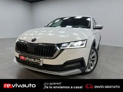 Usado Skoda Octavia 150 CV (110 kW) 2021 Blanco Familiar