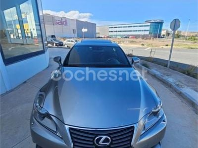 Lexus IS300h