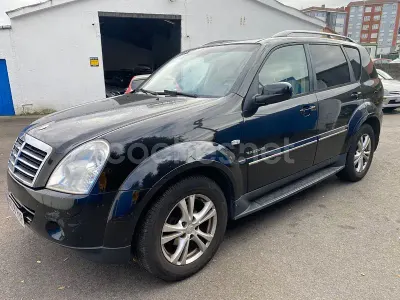 Usado SsangYong Rexton II 161 CV (118 kW) 2011 Negro SUV