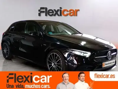 Occasion Mercedes A180 136 PK (100 kW) 2021 Zwart Sedan