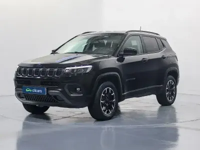 Usado Jeep Compass Trailhawk 240 CV (176 kW) 2023 Negro SUV