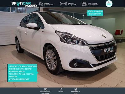 Usado Peugeot 208 Signature Sky 82 CV (60 kW) 2018 Blanco Utilitario
