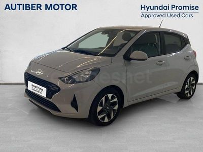 Usado Hyundai i10 63 CV (46 kW) 2024 Gris / plata Utilitario