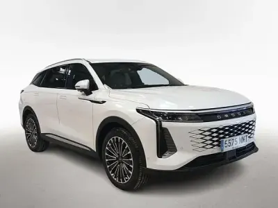 Usado Omoda 9 537 CV (394 kW) 2026 Blanco SUV