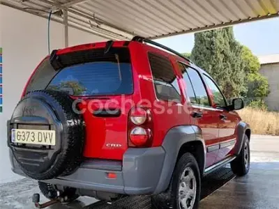 Usado Jeep Cherokee Sport 163 CV (119 kW) 2006 Rojo SUV