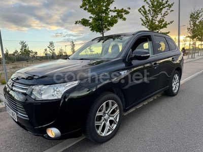 Mitsubishi Outlander P-HEV