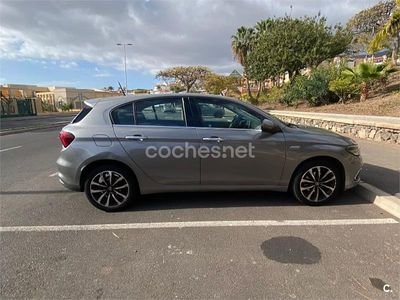 Usado Fiat Tipo Lounge 120 CV (88 kW) 2018 Gris / plata Berlina