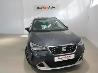 Usado Seat Arona Xperience 115 CV (84 kW) 2025 Gris SUV