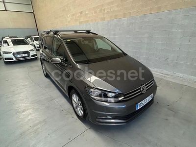 Negro Usado 2016 VW Touran Advance Monovolumen | 14.900 € (Precio justo)