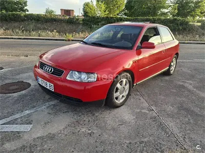 Usado Audi A3 Ambiente 125 CV (91 kW) 1996 Rojo Utilitario