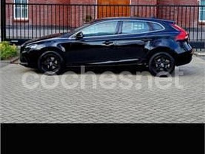 Begagnad Volvo V40 R-Design Momentum 120 HK (88 kW) 2015 Svart Sedan