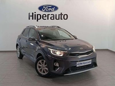 Usado Kia Stonic 84 CV (61 kW) 2019 Gris SUV