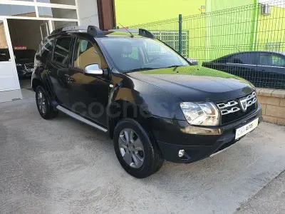 Usado Dacia Duster Lauréate 109 CV (80 kW) 2015 Negro SUV