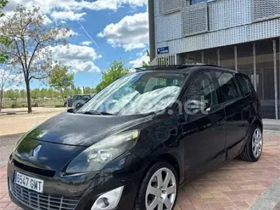 Usado Renault Scenic E-Tech Dynamique 110 CV (80 kW) 2010 Negro Monovolumen