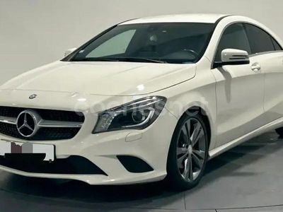 Blanco Usado 2015 Mercedes CLA200 Urban Berlina | 17.490 € (Precio justo)