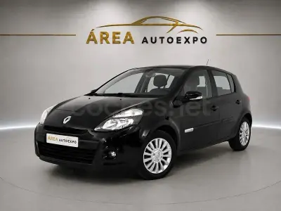 Usado Renault Clio IV Business 75 CV (55 kW) 2012 Negro Berlina