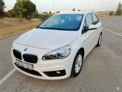 Usado BMW 218 150 CV (110 kW) 2015 Blanco Familiar