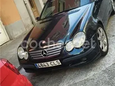Usado Mercedes C230 197 CV (144 kW) 2001 Negro Berlina