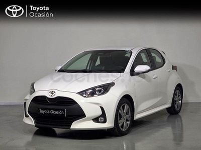 Usado Toyota Yaris Hybrid Active 116 CV (85 kW) 2025 Blanco Berlina