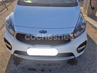 Usado Kia Carens 135 CV (99 kW) 2018 Blanco Monovolumen
