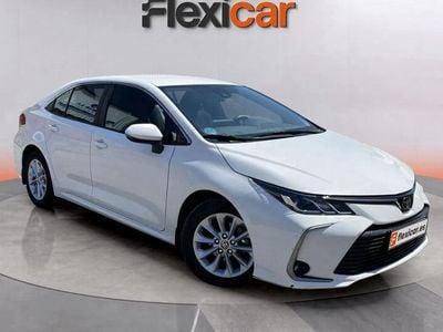 Usado Toyota Corolla Active 126 CV (92 kW) 2023 Blanco Berlina