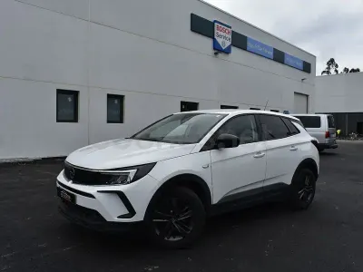 Usado Opel Grandland X Business Edition 130 CV (95 kW) 2022 Blanco SUV