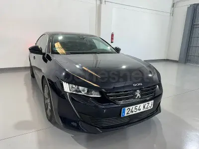 Usado Peugeot 508 Active 130 CV (95 kW) 2019 Azul Berlina