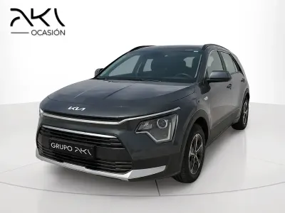 Usado Kia Niro 129 CV (94 kW) 2025 Gris SUV
