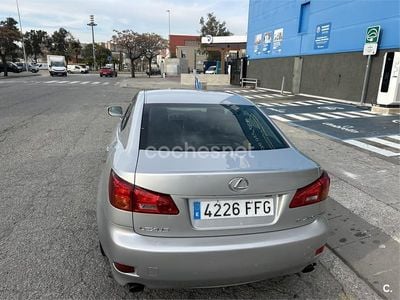 Usado Lexus IS250 Sport Line 208 CV (152 kW) 2006 Gris / plata Berlina