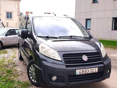 Usado Fiat Ulysse Dynamic 120 CV (88 kW) 2009 Gris / plata Monovolumen