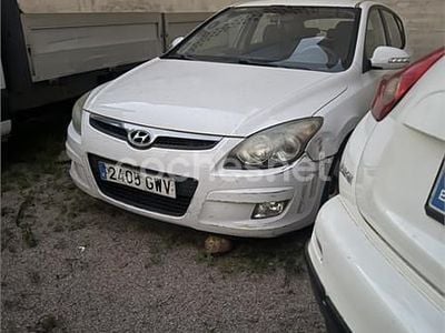Usado Hyundai i30 Comfort 90 CV (66 kW) 2010 Blanco Berlina