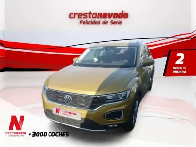 Usado VW T-Roc Advance 150 CV (110 kW) 2021 Amarillo SUV