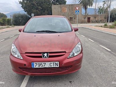 Usado Peugeot 307 110 CV (80 kW) 2004 Marrón Berlina