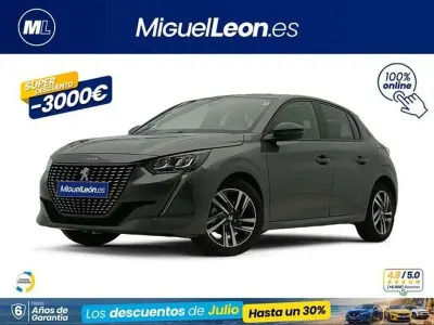 Usado Peugeot 208 Active 102 CV (75 kW) 2023 Gris Utilitario