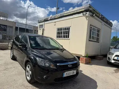 Używany Ford Focus Titanium 109 KM (80 kW) 2008 Czarny Sedan/Limuzyna