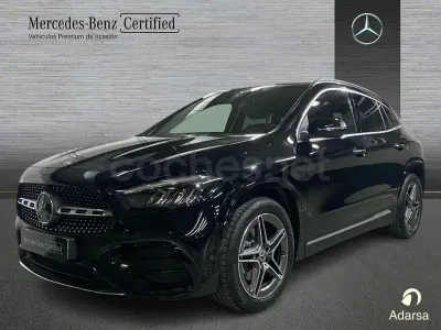 Usado Mercedes GLA200 150 CV (110 kW) 2025 Negro cosmos SUV