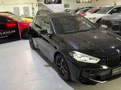 Usado BMW 118 M Sport 136 CV (100 kW) 2023 Negro Berlina