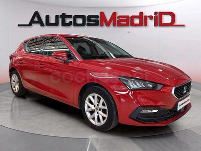 Usado Seat Leon Style 110 CV (80 kW) 2021 Rojo Berlina