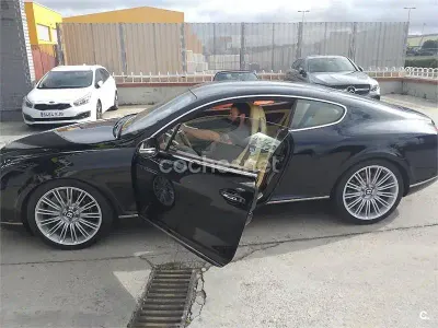 Usado Bentley Continental GT 610 CV (448 kW) 2010 Negro Coupe