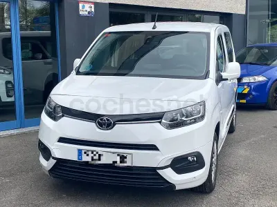 Usado Toyota Proace City City 102 CV (75 kW) 2021 Blanco Monovolumen