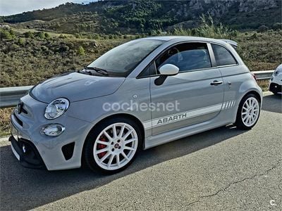 Gris / plata Usado 2022 Abarth 695 Esseesse Utilitario | 29.500 € (Caro)