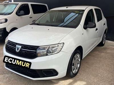 Usado Dacia Sandero Ambiance 75 CV (55 kW) 2017 Blanco Utilitario